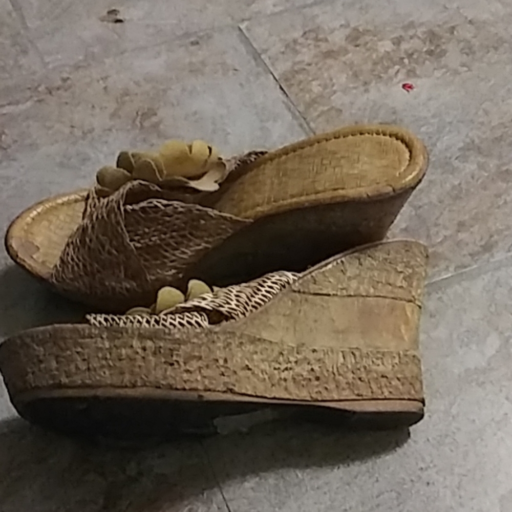Shoes - Picture 2 of 2